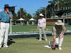 playing bowls 1